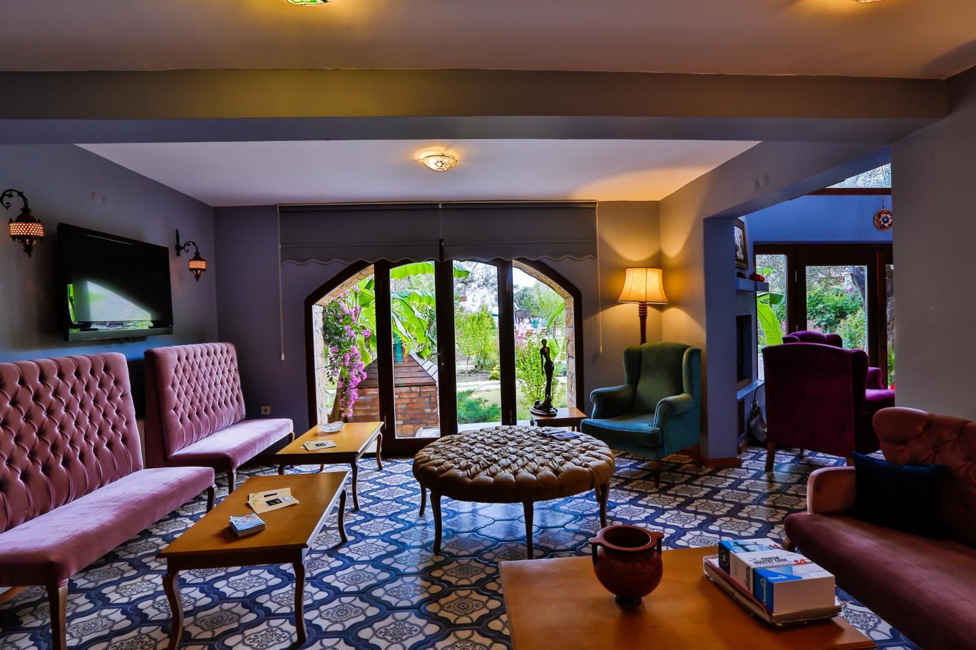 Palace Hotel Olive Odore Küçükkuyu Extérieur photo